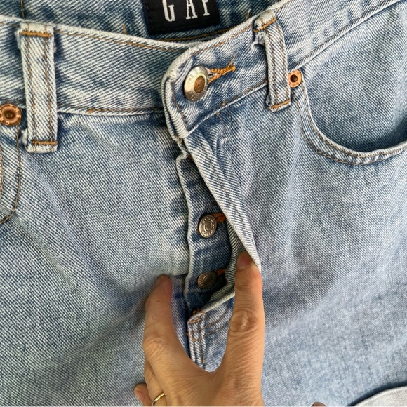 Vintage Gap Denim Shorts 90s Rigid High Waist A Line Cuffed Size 28 - Picture 3 of 5
